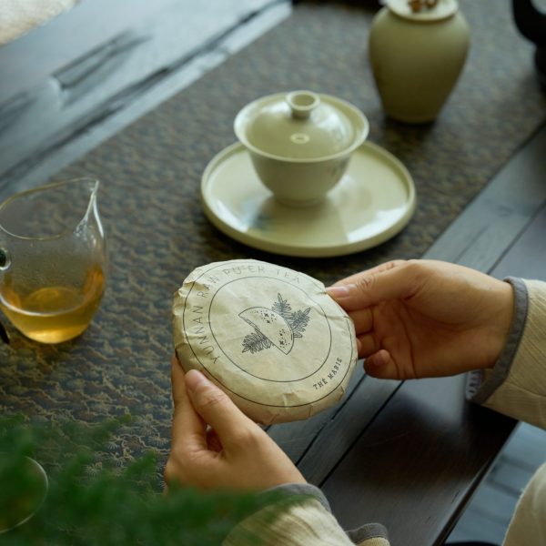 Yunnan Raw Pu'er Tea Cake - Image 4